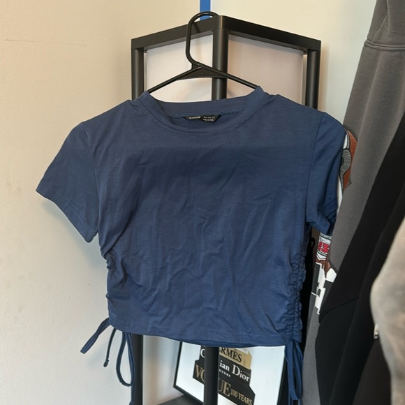 Dark blue SHEIN shirt cropped with ties on both sides - Picture 1 of 1